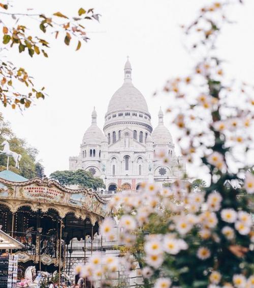 Les 6 plus beaux manèges de Paris