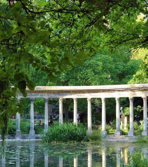 The bests parks to picnic in Paris