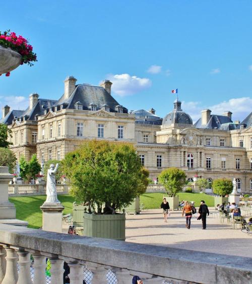 Maison Mère - Les meilleurs parcs pour pique-niquer à Paris