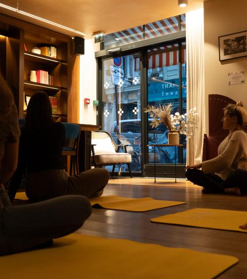 Morning yoga in Paris